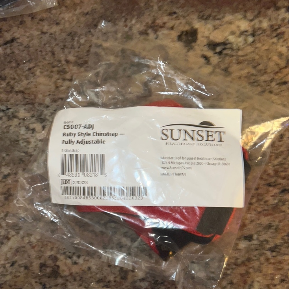 SUNSET Chinstrap Ruby Style - Fully Adjustable CS007-ADJ • NIB - Picture 2 of 3